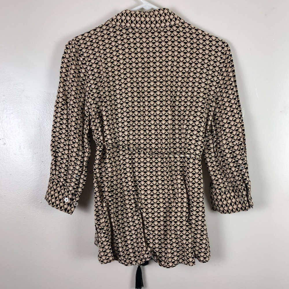 ✨IsaacMizrahi Live Top w/ Belt✨ - Picture 4 of 5